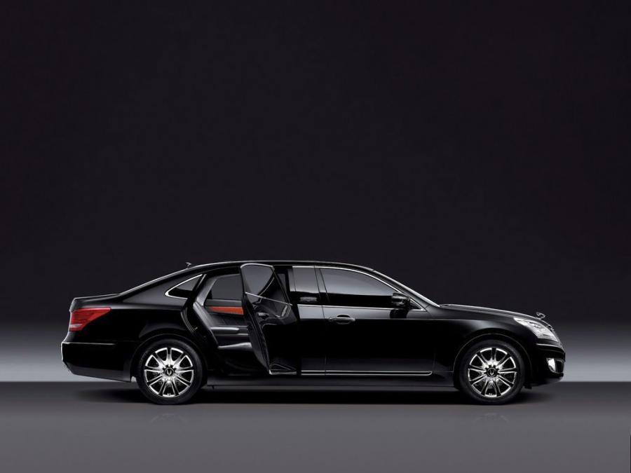  Hyundai Equus Limousine 2009 года  (фото 6 из 6)